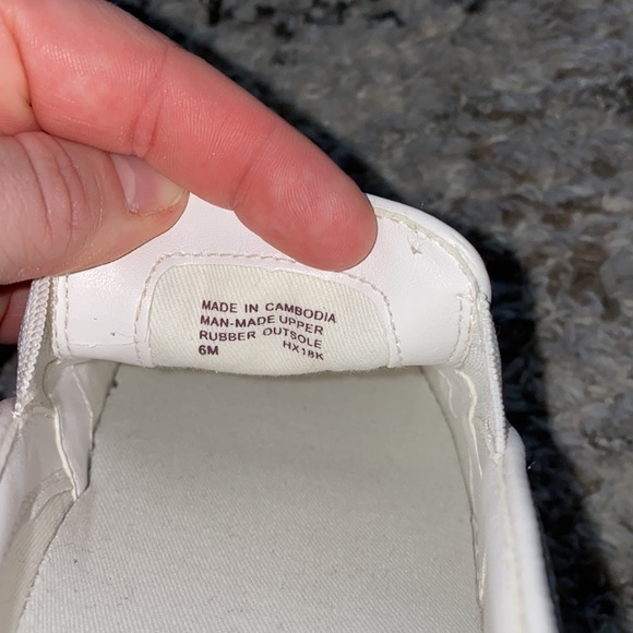 MK Shoes - Picture 4 of 5